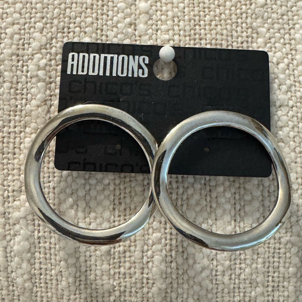 0165-Chicos Silver Hoop Earrings‎